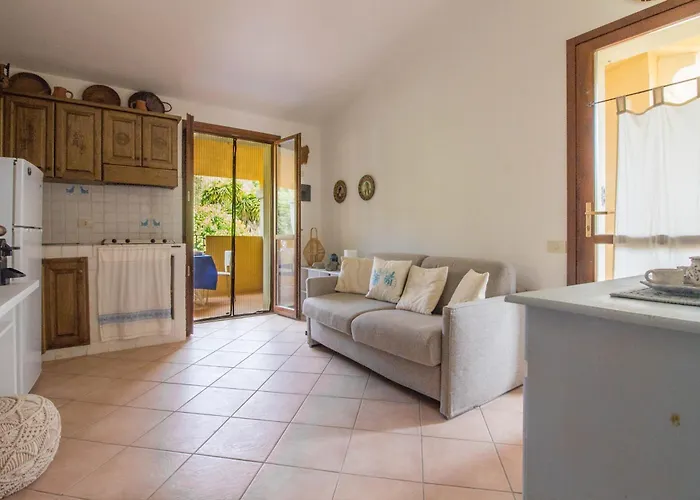 Guesthost - Comfy X3 With Terrace Lägenhet San Pantaleo