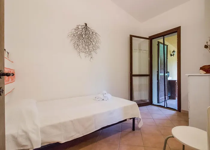 Guesthost - Comfy X3 With Terrace Lägenhet San Pantaleo